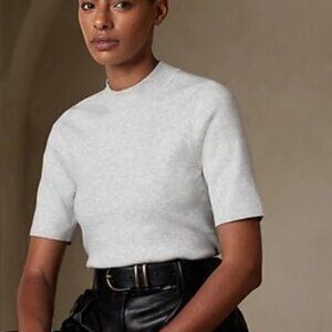 Banana Republic mock-neck short-sleeve sweater - New without tags